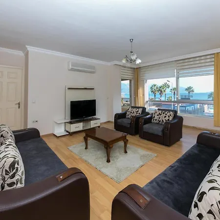 Bora Beach Flat Мармарис